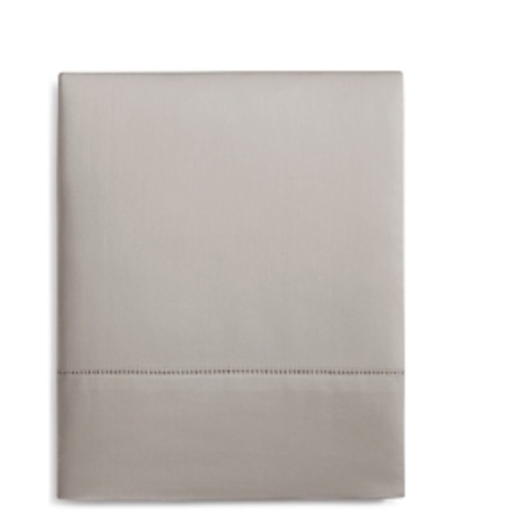 Hudson Park 600TC Sateen Solid Flat Sheet